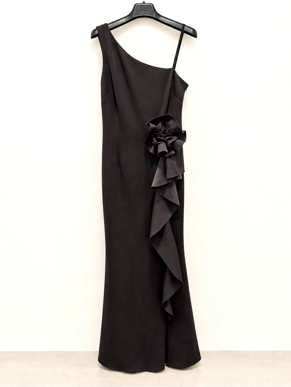NWT-Jessica Howard-Elegant One-Shoulder Black Evening Dress-Size 10